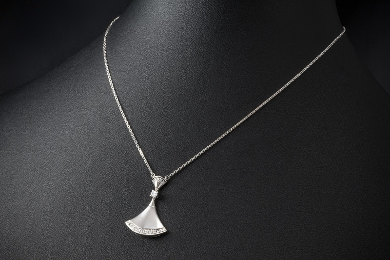 BVLGARI Divas Dream Halskette Collier mit Diamanten in Weißgold Full Set 