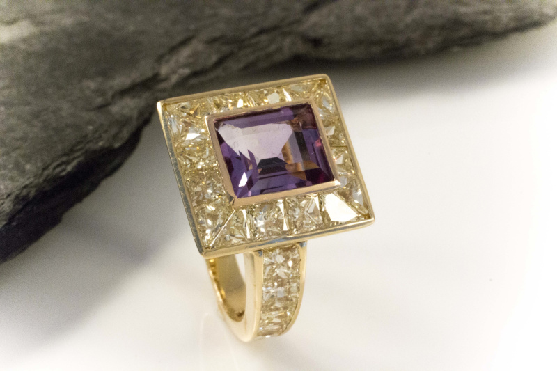 Amethyst gelbe Diamanten 750 Gold Ring HANS DIETER KRIEGER 