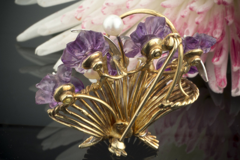 Alte Brosche / Nadel BLUMENKORB mit Amethyst Perlen & Brillanten 585er Gelbgold 