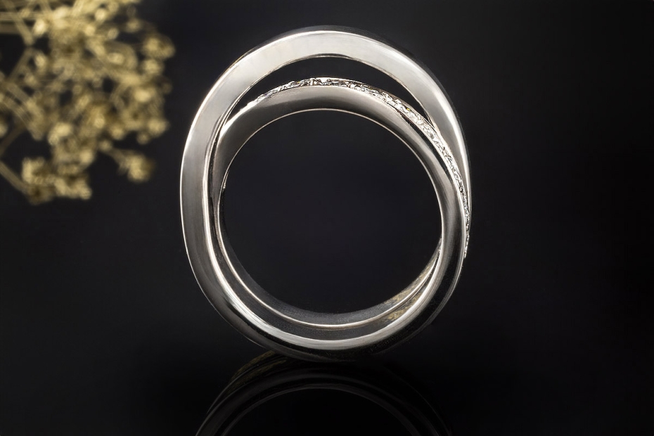 Cartier Paris Ring Nouvelle Vague mit Diamanten 750er Weißgold Größe 59 
