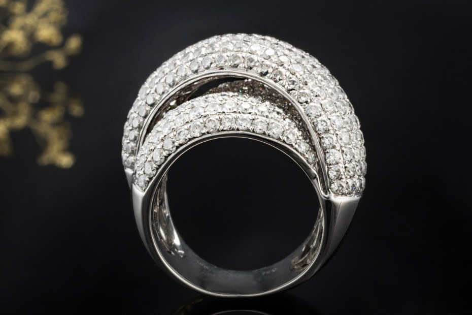 Juwelier Uttermann Ring Crossover 325 Diamanten in 750er Weißgold Arbeit 