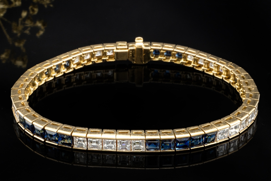 Armband Saphire und Diamanten eckig Tennisarmband Blau Weiß Gelbgold 750 