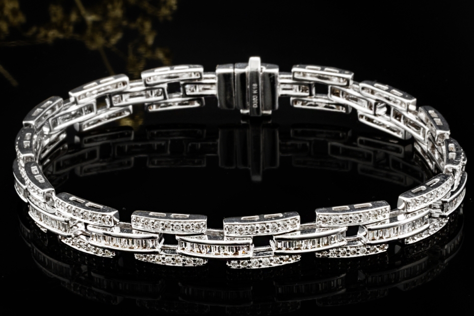 Eckiges Gliederarmband Brillanten und Baguette Diamanten in Weißgold 750 