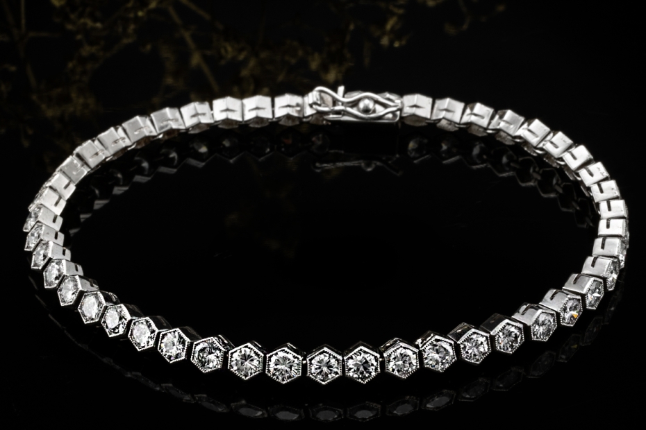 Art Déco Armband mit Diamanten im Hexagon Tennisarmband in 950er Platin 