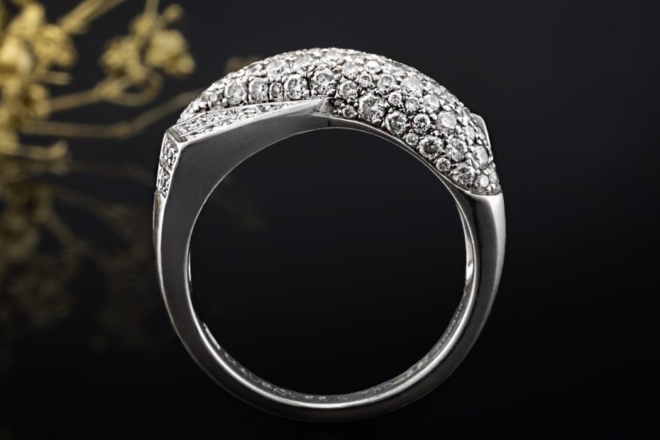 Mauboussin Paris Ring Crossover Design mit Diamanten in 750er Weißgold 