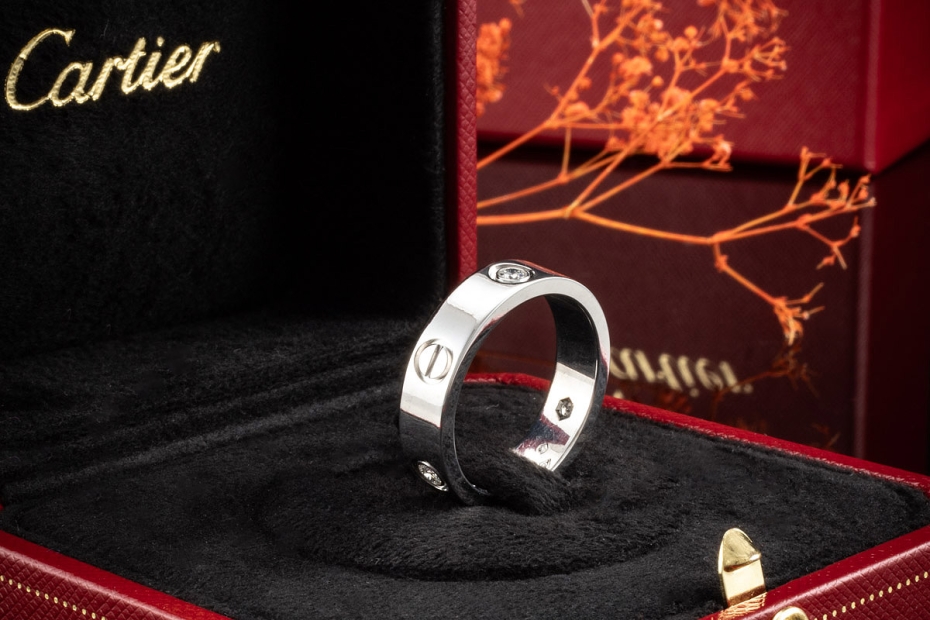 Cartier Love Ring mit 3 Diamanten in 750er Weißgold Großes Modell 60 OVP 