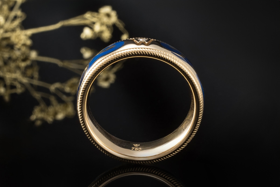 Wellendorff Vintage Ring mit blauer Emaille und Diamant in Gelbgold 750 