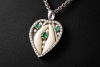 Traditionelles Jagdschmuck Collier Hollfelder Fuchszahnherz in Weißgold 