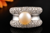 Exklusiver Weißgold Cocktailring Champagnerfarbene Perle und Diamanten 