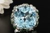 Cocktailring Blätterkranz Blauer Topas Tsavorit Diamanten 750er Weißgold 