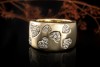Herz Ring mit Diamanten rundum Massiver breiter Bandring in Gelbgold 750 