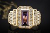 Ring Eckig mit Amethyst und Diamanten Goldschmiedearbeit in Gelbgold 750 