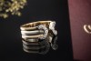 Cartier Ring C de Cartier Doppel C mit Diamanten in 750er Gold Tricolor 