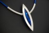 Bunz Design Collier Blau 950er Platin 750er Gelbgold Kautschuk Halsreif 