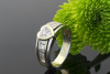 HERZ Ring mit Diamant im Herzschliff & Baguette Diamanten 750er Gold Bicolor 