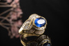 Hans Dieter Krieger Ring mit Traum Saphir und Diamanten in Gelbgold 750 