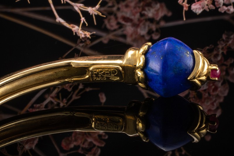Fred Paris Armreif Armspange mit Lapislazuli und Rubin in 750er Gelbgold 