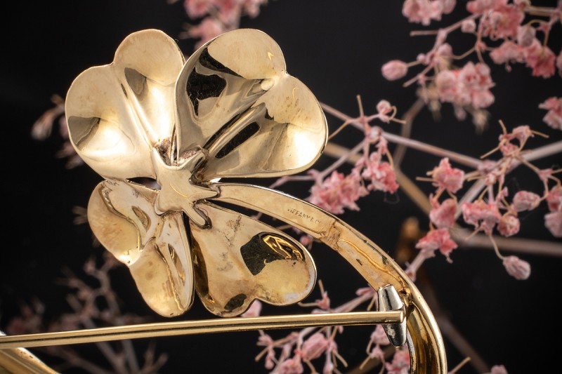Besondere alte Tiffany & Co. Brosche Blume mit Brillanten in 750er Gold 