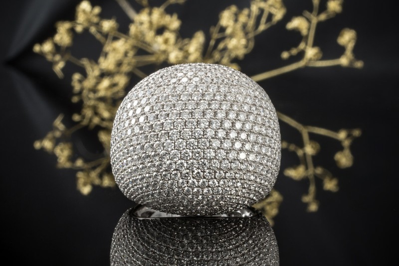 Statement Dome Ring mit 7,9 Carat TW VS Diamanten Massiv in Weißgold 750 