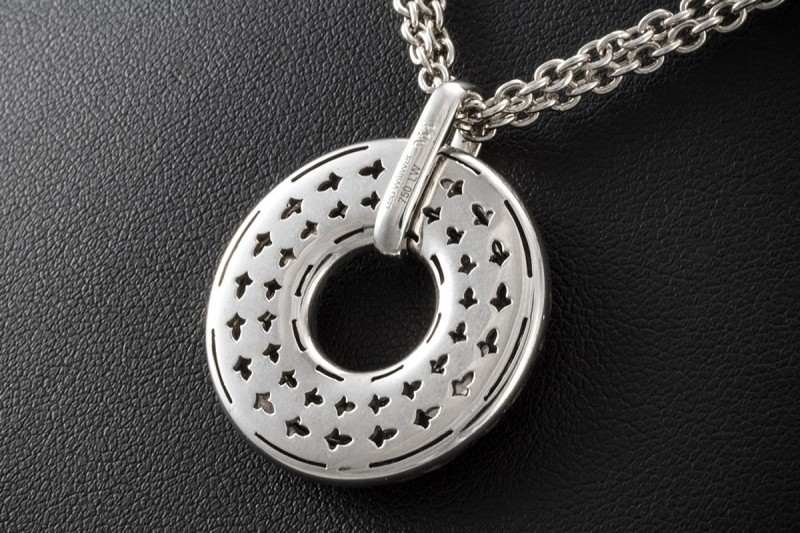 Kreisrunder Leo Wittwer Anhänger Emaille Grau Diamanten in Weißgold 750 