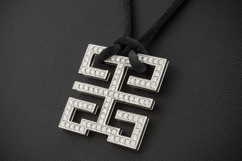 Cartier Collier Kiss of the dragon mit Diamanten Wishknot 750er Weißgold 