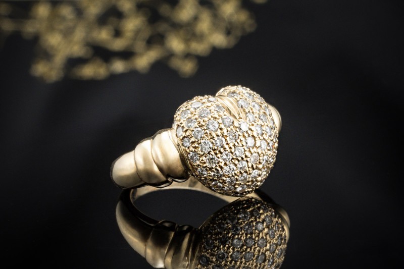 Herz Ring in mit Diamanten Brillanten Pavé Feine Handarbeit in Gelbgold 