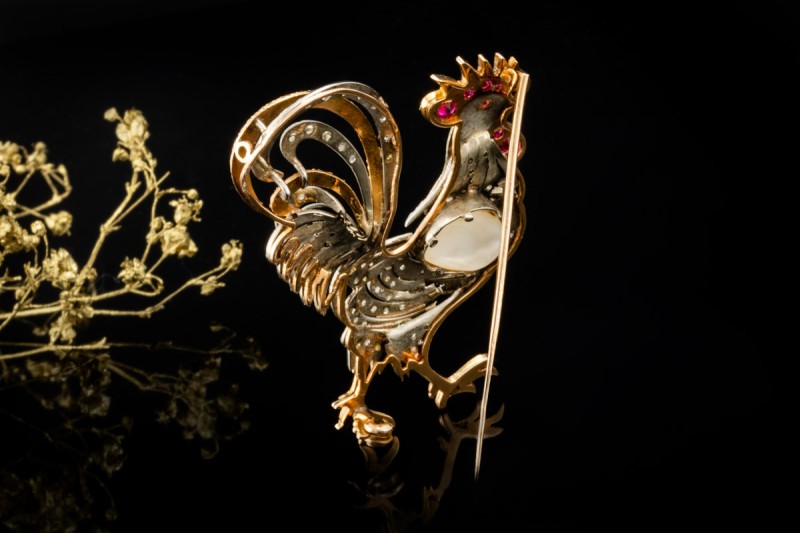 Brosche Hahn Huhn mit Rubin Diamanten Perle in 750er Weissgold Gelbgold 