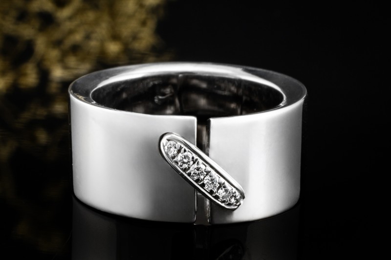 Chaumet Paris Ring Breiter Spannring mit Diamanten Massiv Weißgold 750 