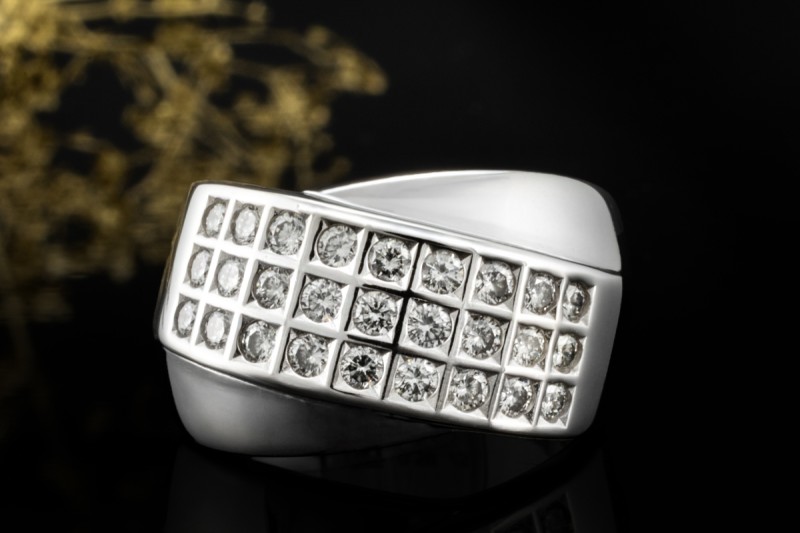Ring Diamanten Geometrisches Design Massive Weißgold Goldschmiedearbeit 