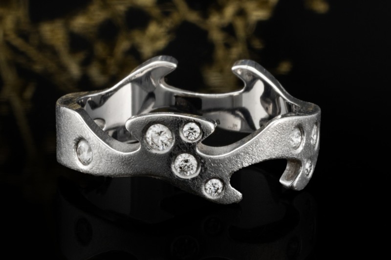 Georg Jensen Ring mit Diamanten Außergewöhnliche 750er Weißgold Arbeit 