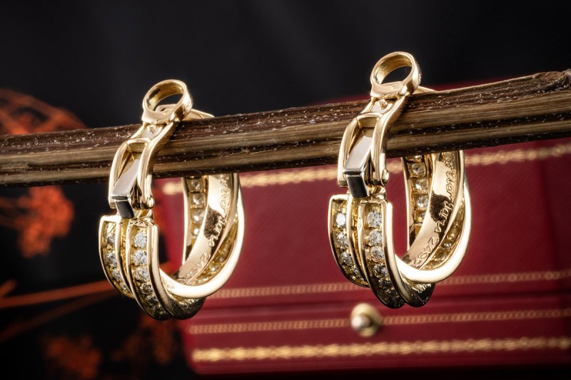 Cartier Trinity Ohrringe mit Diamanten Vollbesatz in 750er Gelbgold OVP 