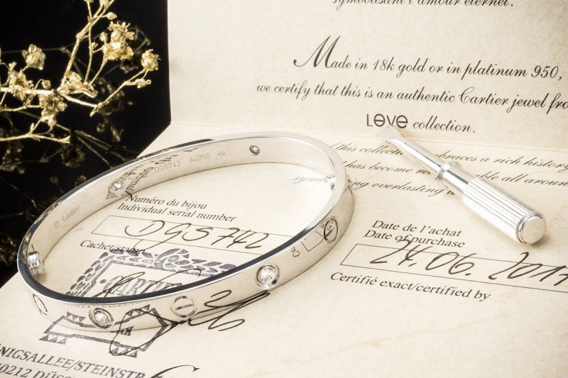 Cartier Love Armreif Armband Bracelet Diamanten Weißgold Gr. 17 Full Set 