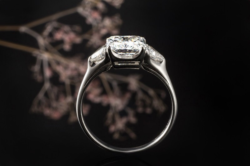 H.Stern Ring mit Diamant Radiant 2,5 Carat eckig Verlobungsring Weißgold 