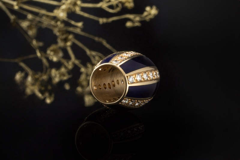 Wellendorff Ronde Anhänger Salome Blau 0,72 Ct. Diamanten 750er Gelbgold 