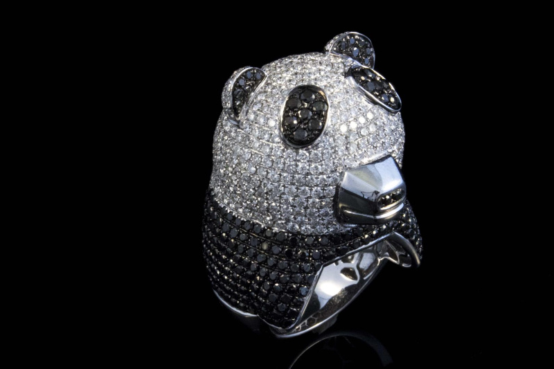 Ring PANDA Tier Motiv 750 Weißgold mit 8,88 Ct. Brillanten 