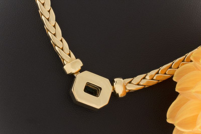 Zeitloses Collier Smaragd und Top Wesselton Brillanten Zopfkette Massiv Gold 750 