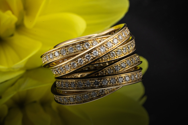 Cartier Trinity de Cartier Ring mit Brillanten rundum in 750er Gelbgold 