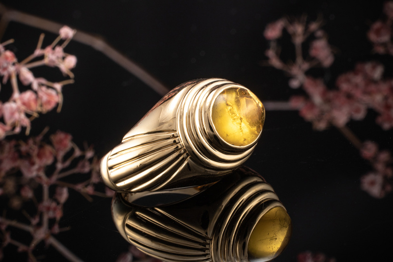 Boucheron Paris Ring Goldschmiedearbeit mit 1 Citrin in 750er Gelbgold 