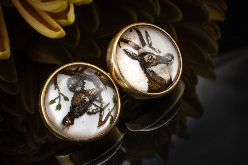 Bergkristall Manschetteknöpfe Jagdschmuck Jagd Motive Malerei in Gold 
