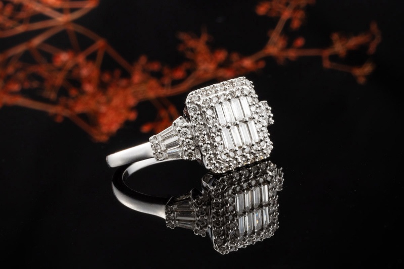 Diamant Ring Eckig mit Baguette-Diamanten und Brillanten in Weißgold 750 