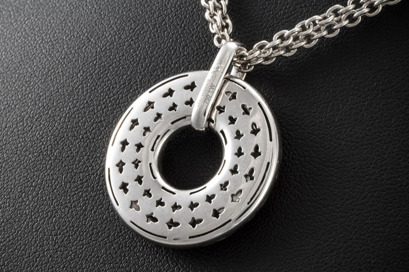 Kreisrunder Leo Wittwer Anhänger Emaille Grau Diamanten in Weißgold 750 