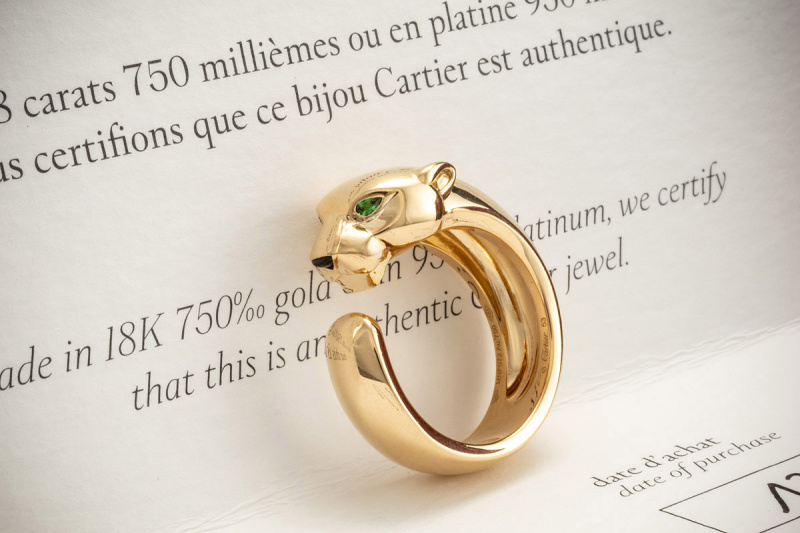 Cartier Ring Panthère de Cartier Großes Modell Tsavorit Onyx in Gelbgold 