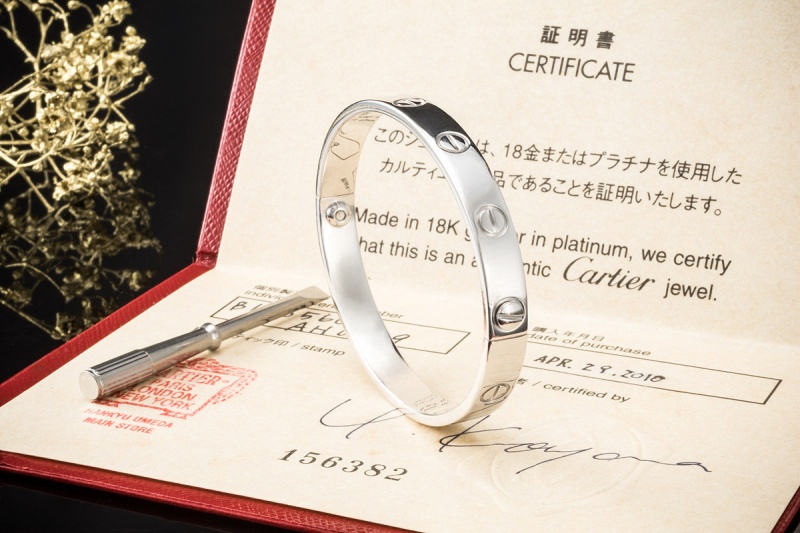 Cartier Love Armreif Vintage Modell Größe 16 in Weißgold 750 Sonderpreis 
