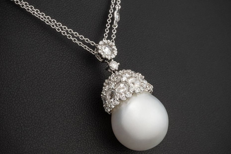 Collier Kette mit Anhänger Südsee Perle und Diamant Rosen 750er Weißgold 