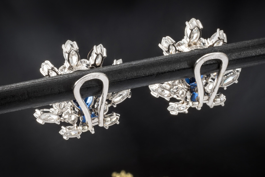 Ohrringe Ohrclips mit Oval Saphir und Diamanten in Platin und Weißgold 