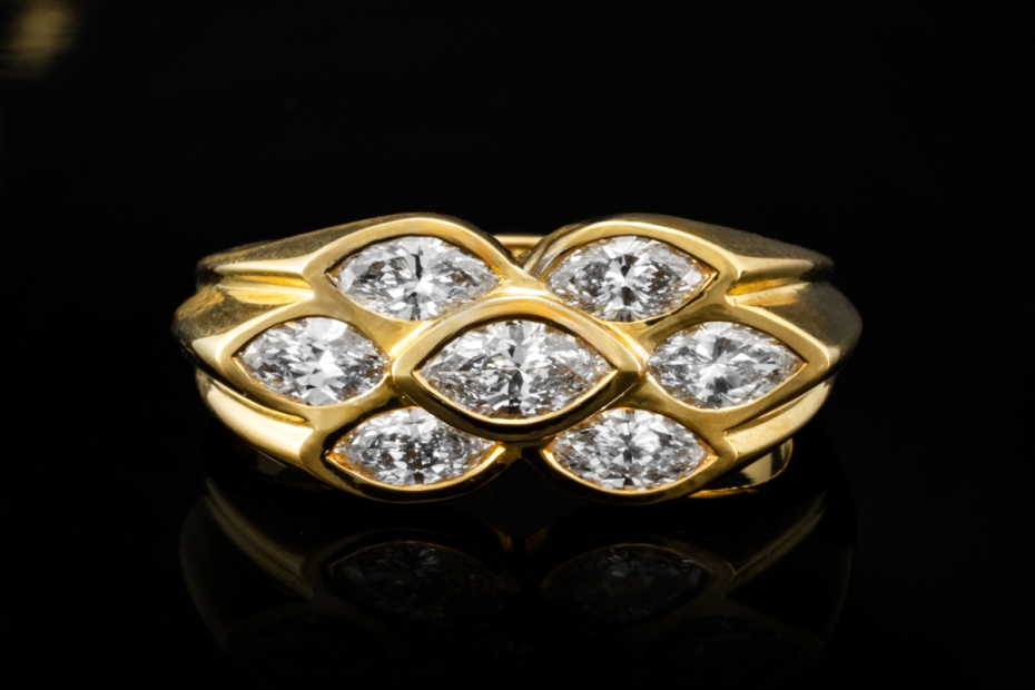 Stilvoller Ring Diamanten im Navette und Tropfenschliff in Gelbgold 750 