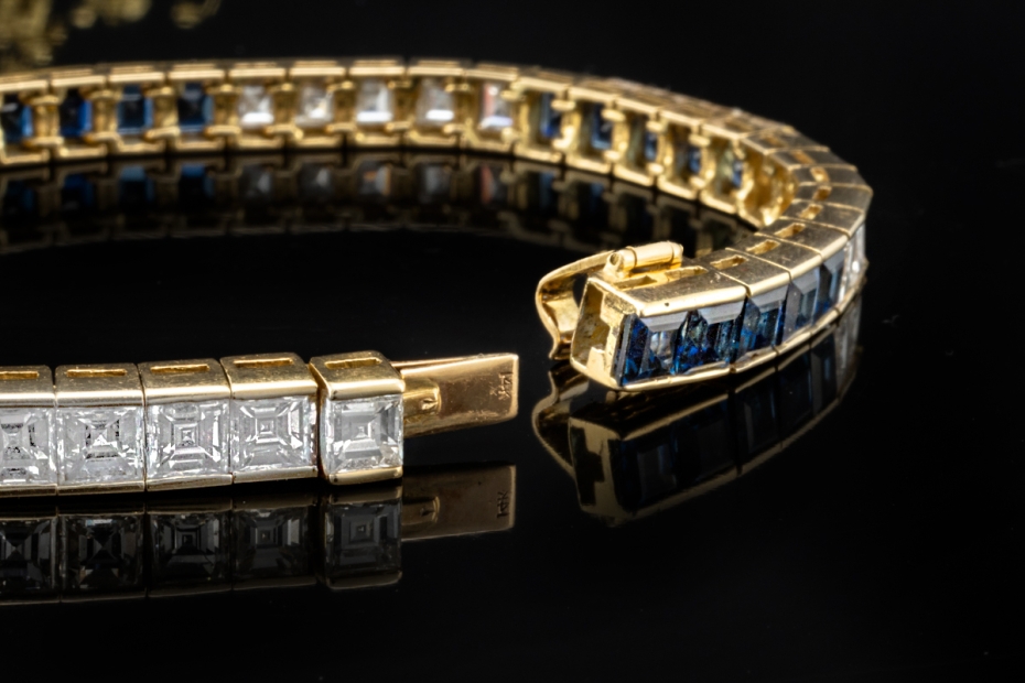 Armband Saphire und Diamanten eckig Tennisarmband Blau Weiß Gelbgold 750 