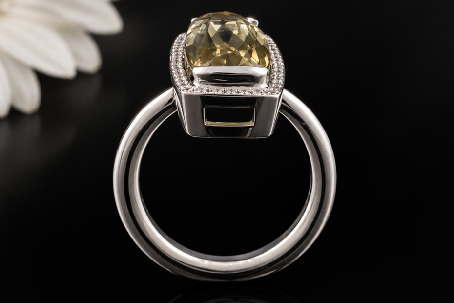 Ring Langer facettierter Citrin mit Diamanten in Weißgold 750 Handarbeit 