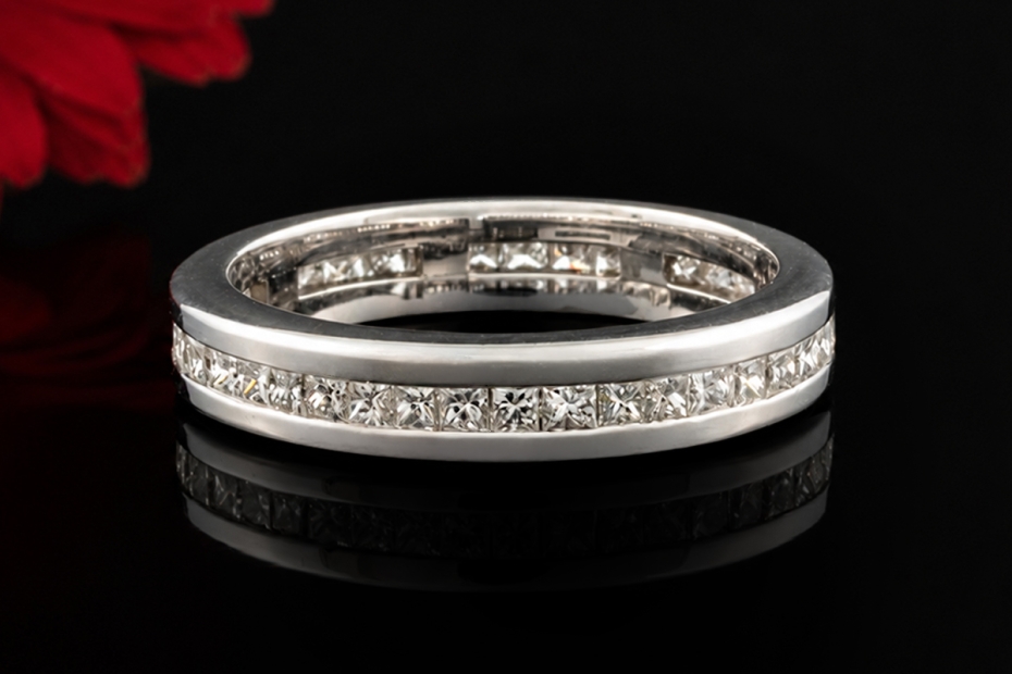 Memoire Ring Eckige Princess Cut Diamanten 1,20 Carat in 750er Weißgold 