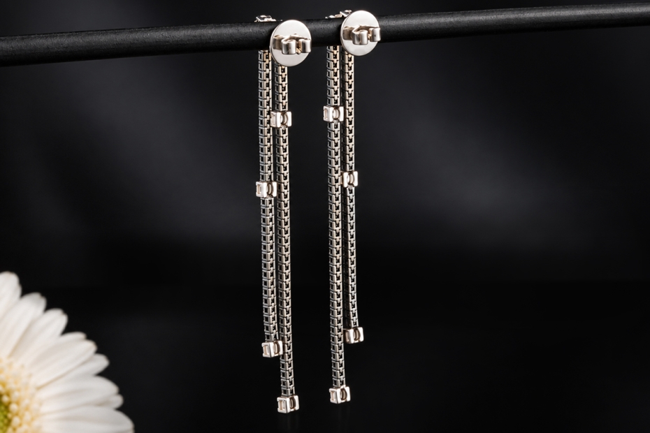 Black & White Lange Ohrringe mit Diamanten Schwarz Weiß in Weißgold 750 